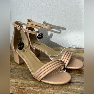Women’s Diba Nude Tan Dress Sandals Heels Wide Width Sz 8 1/2 Plus Size NEW